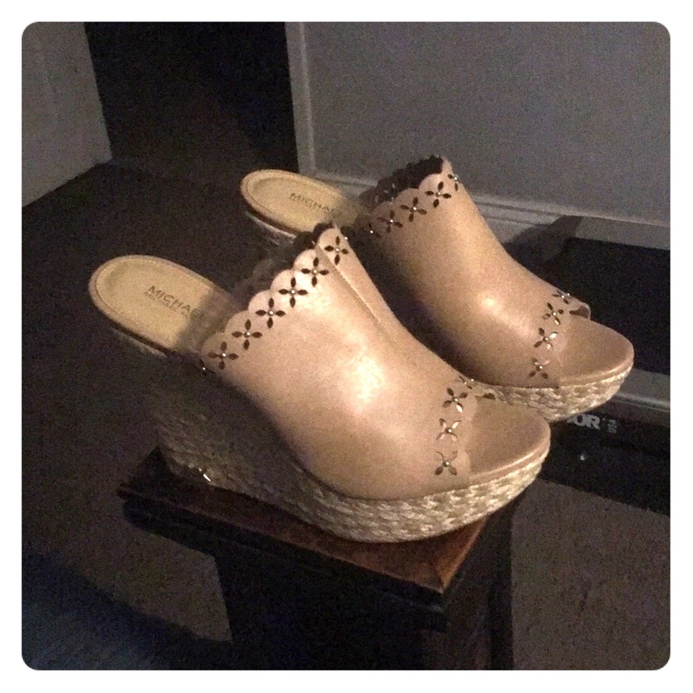 8.5 Michael Kors wedges NWOT